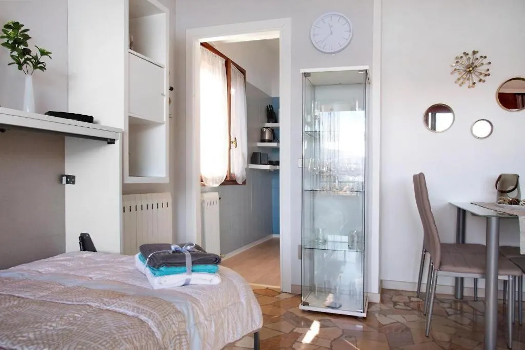 Apartment Ferienwohnung Studio Belvedere Brezzo